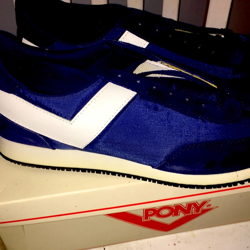 Vintage 1984 Pony New blue track shoes!!!
